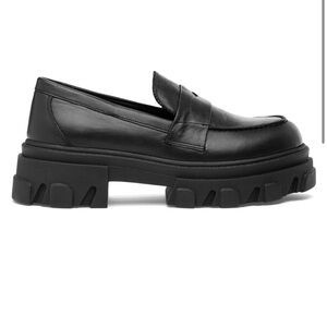 NWT SILENT D CORALIE Loafer Black